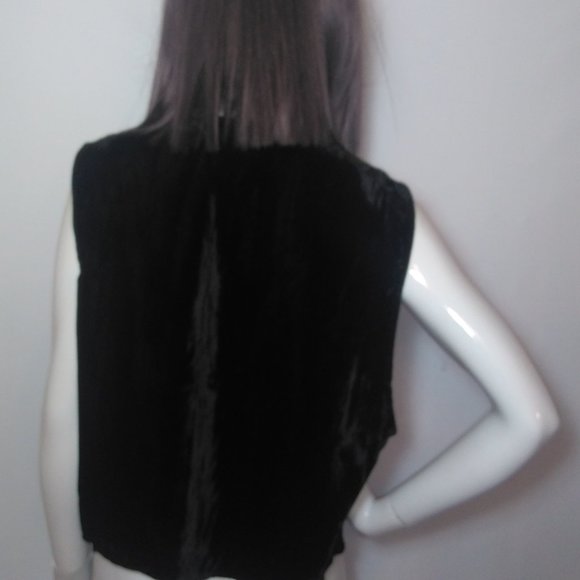 Velour Black Vest - Picture 3 of 7
